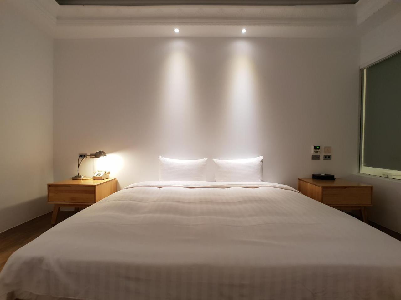 Hotel First Plaza Taichung Exterior foto